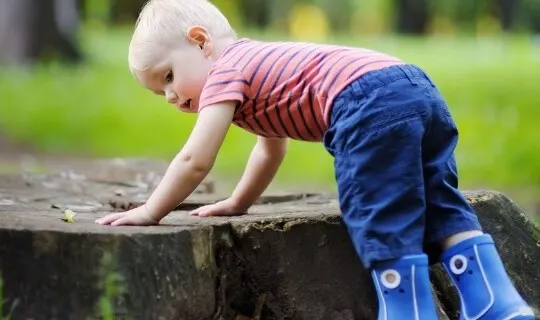 Toddler outdoors before bedtime