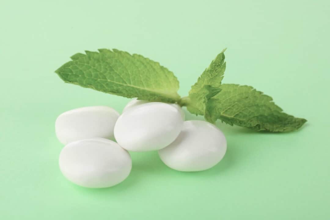 What To Put In Guest Bathroom Jars To Make Guests Feel Special