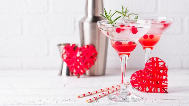 Cheers to Love: Irresistible Valentine’s Day Cocktails